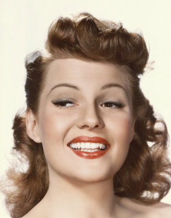 Ah Rita Hayworth When I think of Hollywood glamour I think of her